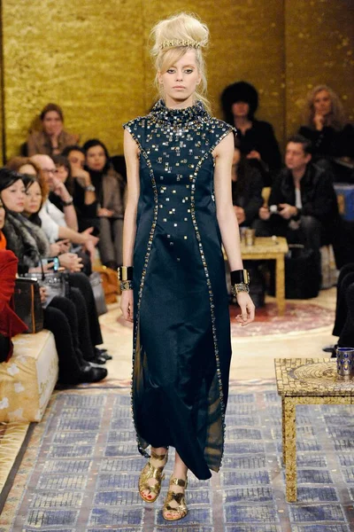 Look 24